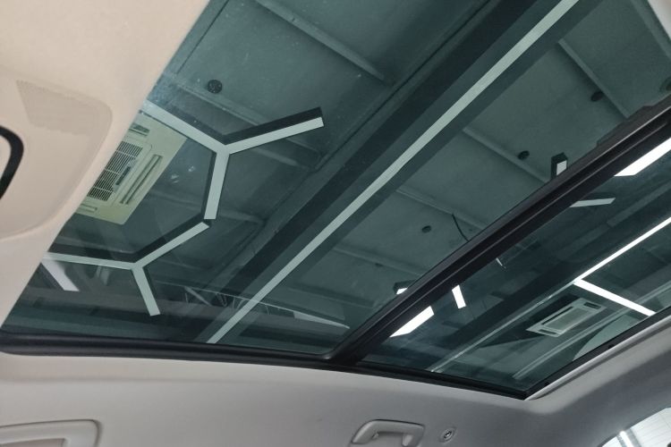 奥迪Q5L 2022款 改款 40T 豪华动感型中控内饰22