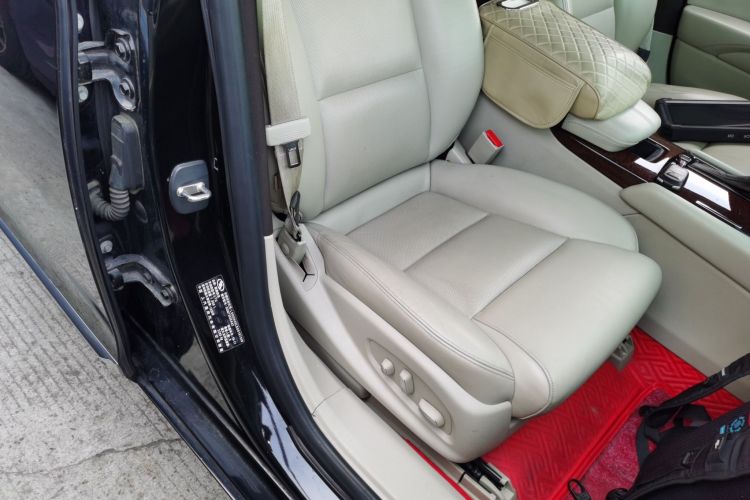 凯迪拉克XTS 2016款 28T 精英型局部细节41