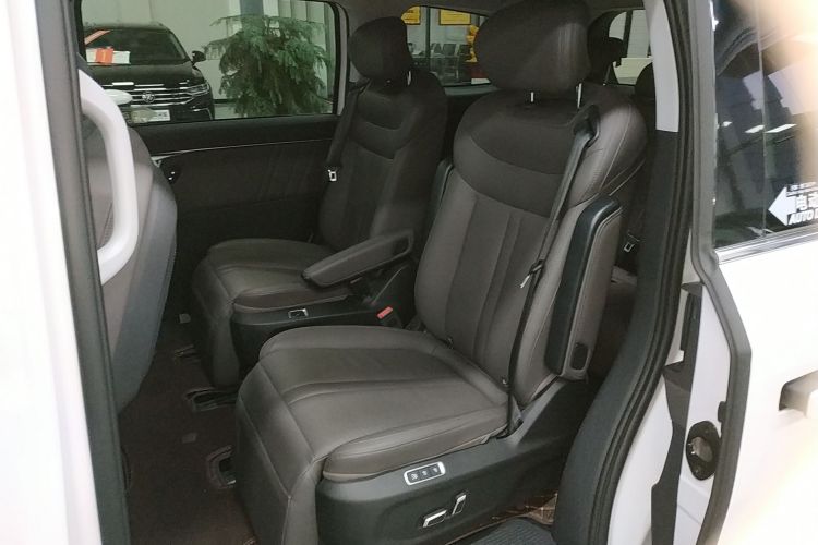 上汽大通MAXUS 大通G70 2024款 2.0T 自动旗舰版 7座中控内饰21