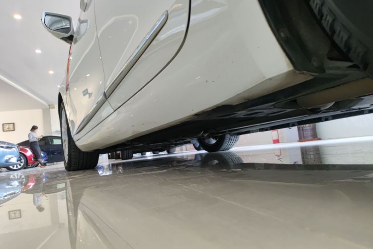 凯迪拉克XTS 2016款 28T 精英型局部细节9002