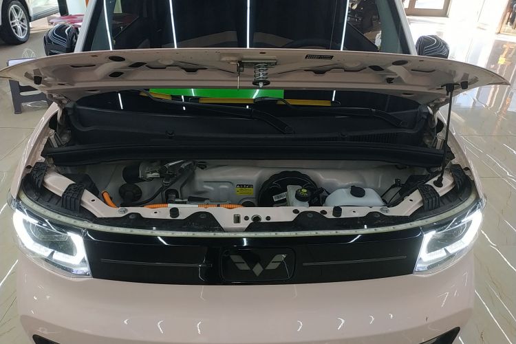 五菱汽车 宏光MINIEV 2022款 马卡龙臻享款 磷酸铁锂机舱底盘24