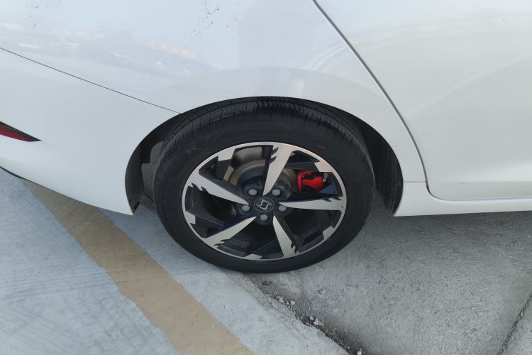 思皓A5 2021款 1.5T CVT尊贵智联型车身外观6008