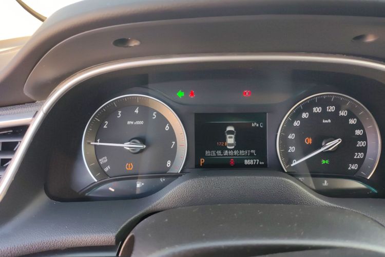 别克 英朗 2021款 典范 1.5L 自动进取型中控内饰14