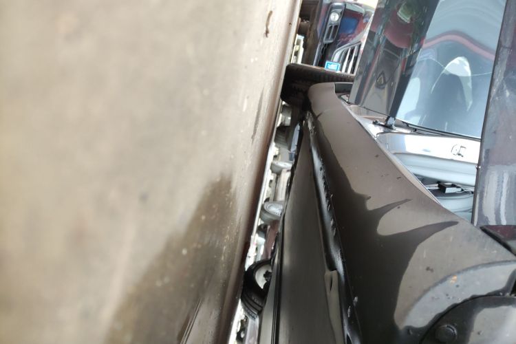 特斯拉 Model Y 2024款 长续航全轮驱动版局部细节9001