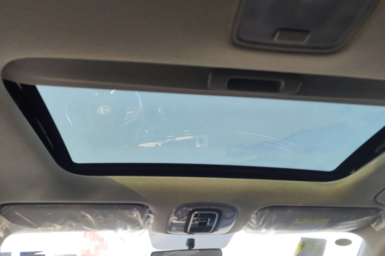 现代 伊兰特 2023款 1.5L CVT GLX精英版局部细节22