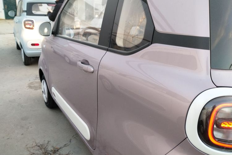 奔腾小马 2026款 222km 萌趣马 Plus车身外观4