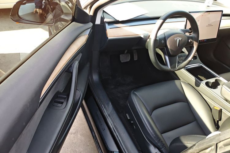 特斯拉 Model 3 2021款 改款 标准续航后驱升级版 3D1中控内饰20