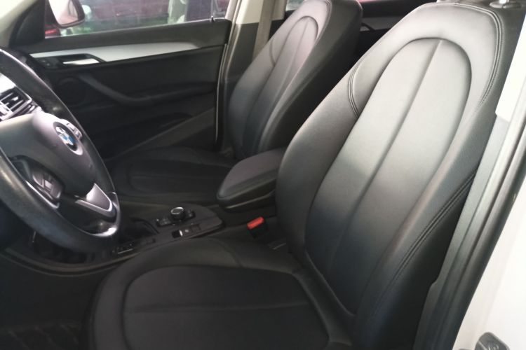 宝马X1 2016款 sDrive18Li 时尚型局部细节19