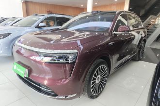 鸿蒙智行 问界M8 2025款 增程 Ultra版 53.4kWh 5座版