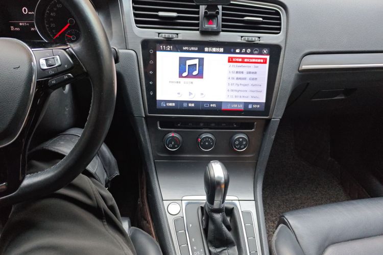 大众 高尔夫 2016款 230TSI 自动豪华型中控内饰16