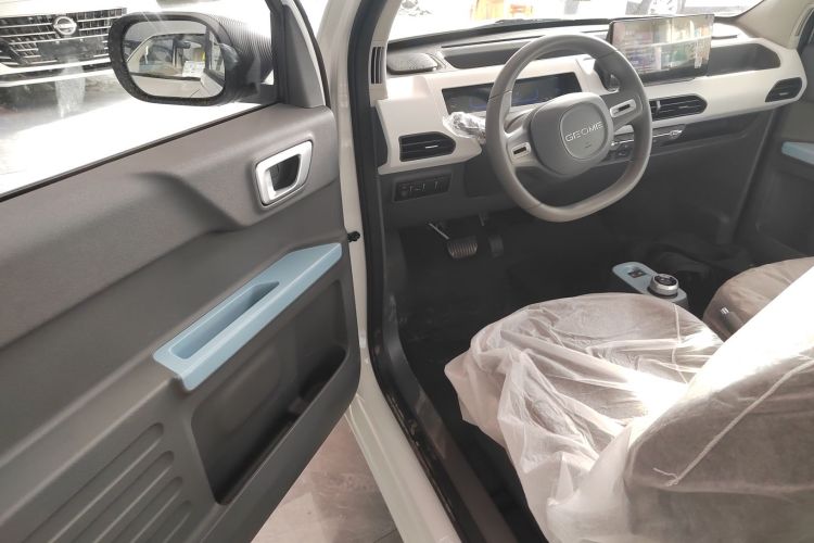 吉利银河 2024款 熊猫mini 200km 耐力熊中控内饰7003