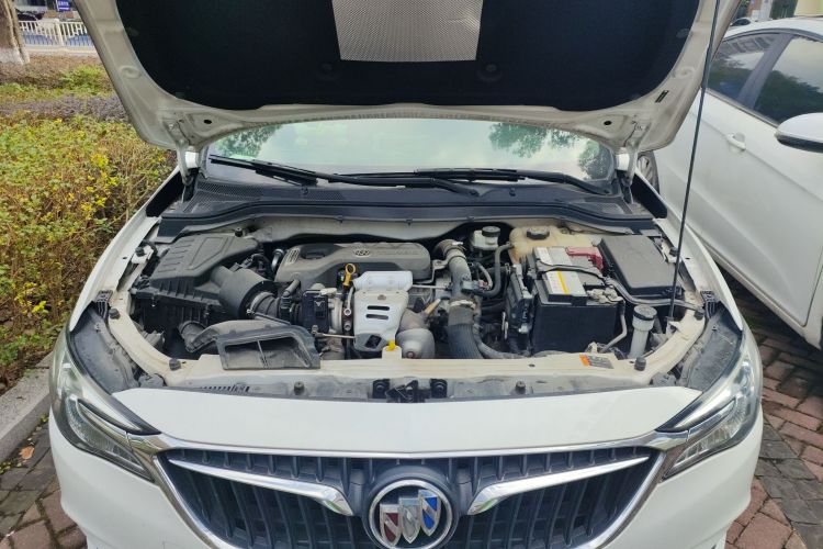 别克 英朗 2018款 15T 手动精英型 国V机舱底盘24