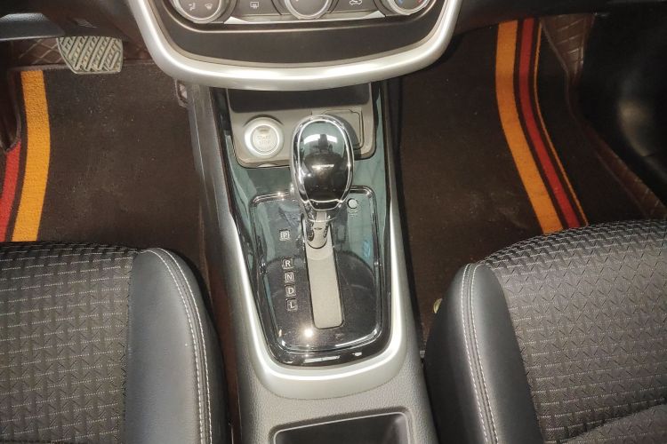 日产 骐达TIIDA 2016款 1.6L CVT智行版局部细节18