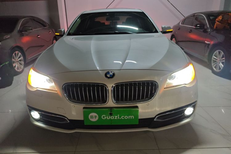 宝马5系 2014款 525Li 豪华设计套装车身外观2