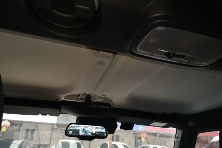 北京BJ40 2018款 PLUS 2.3T 自动四驱旗舰版 国V中控内饰22