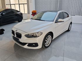 宝马1系 2017款 118i 时尚型