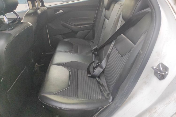 福特 福克斯 2015款 两厢 EcoBoost 180 自动精英型中控内饰21