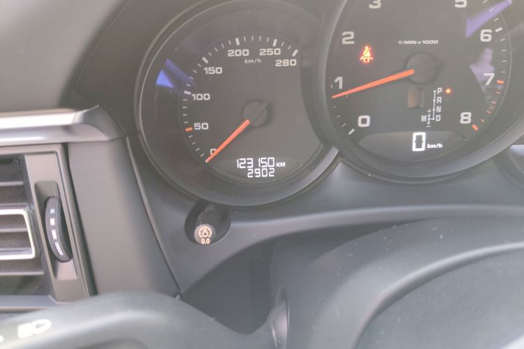 保时捷 2018款 Macan 2.0T中控内饰15