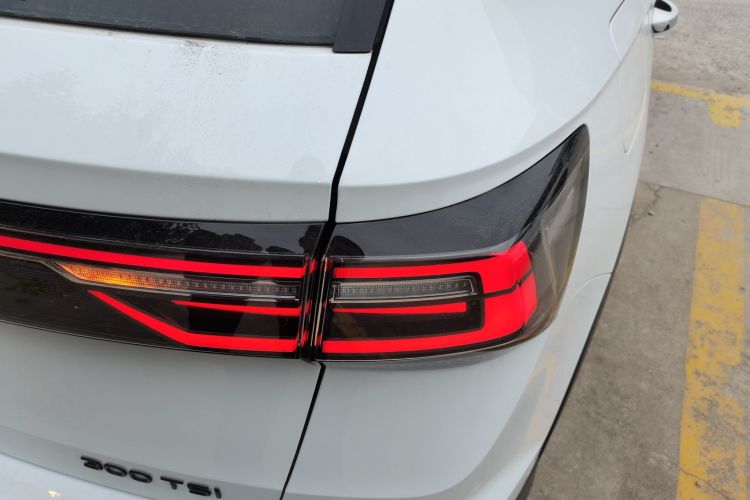 大众 途岳 2024款 300TSI 两驱月尊版车身外观6006