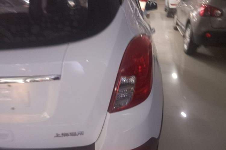 别克 昂科拉 2015款 1.4T 自动两驱都市精英型车身外观9