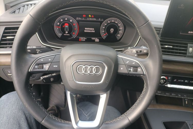 奥迪Q5L 2022款 改款 40T 豪华致雅型局部细节13