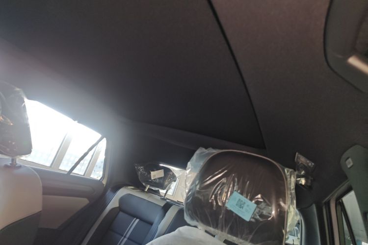 大众 T-ROC探歌 2025款 改款二 300TSI DSG两驱星光版中控内饰22