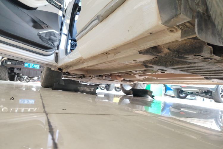 吉利汽车 星越L 2021款 2.0TD DCT EVO两驱尊贵型局部细节9002