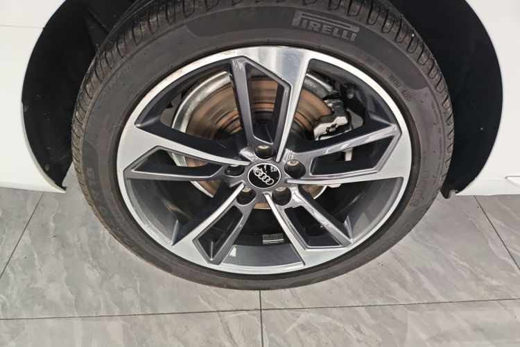 奥迪A4L 2024款 40 TFSI 时尚动感型车身外观6008