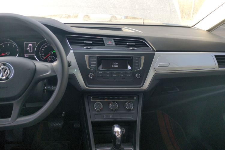 大众 2018款 途安L 280TSI DSG风尚版 7座 国VI中控内饰16