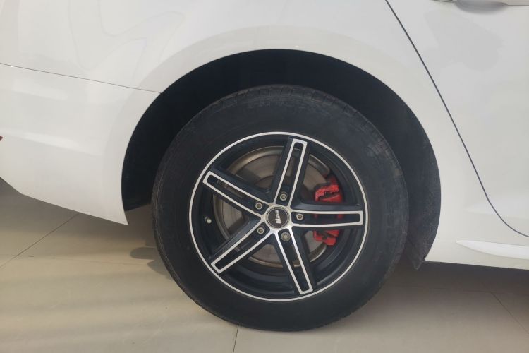 奥迪A4L 2017款 40 TFSI 进取型车身外观56