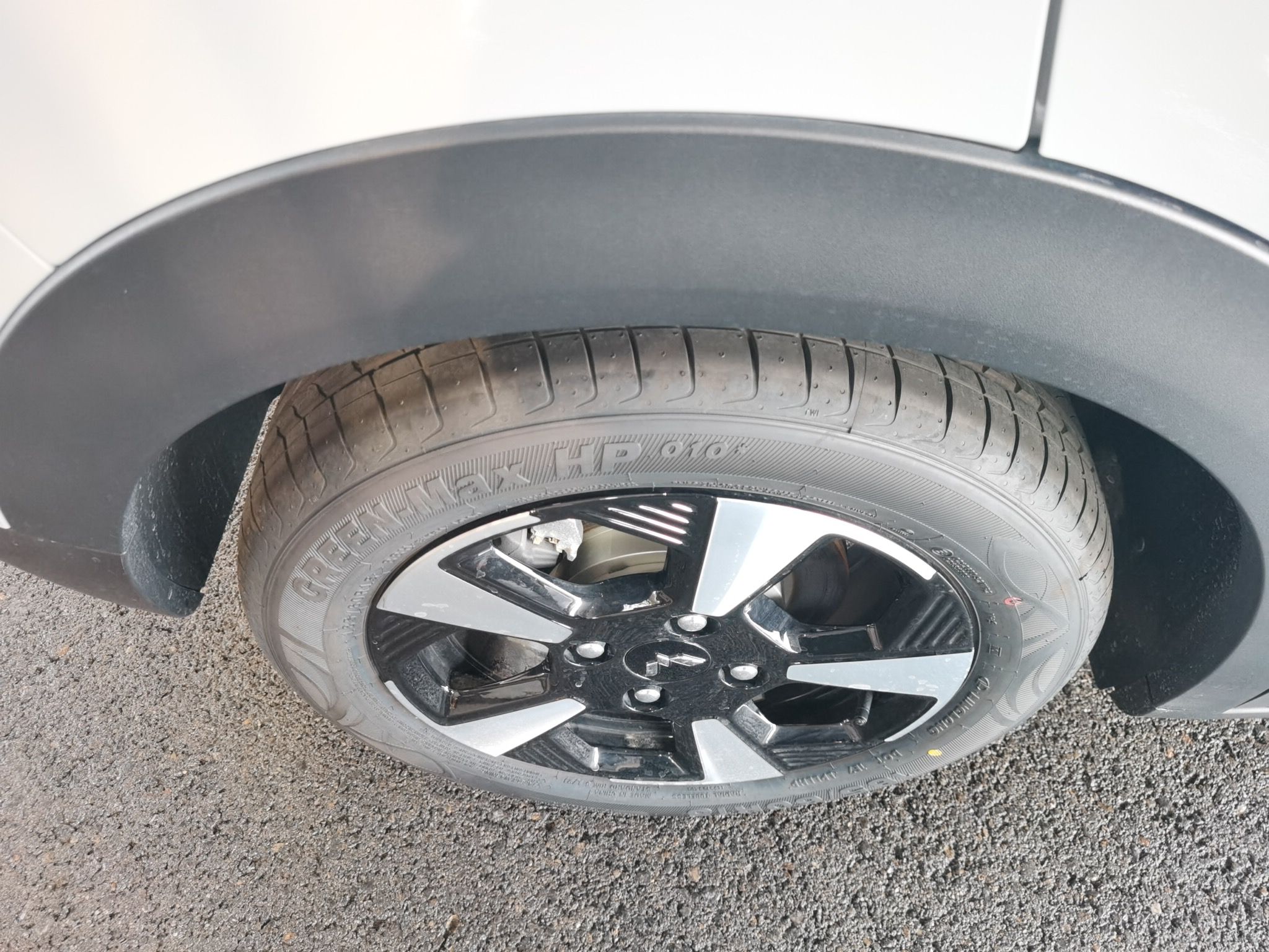 五菱汽车 五菱缤果PLUS 2024款 330km 五座版