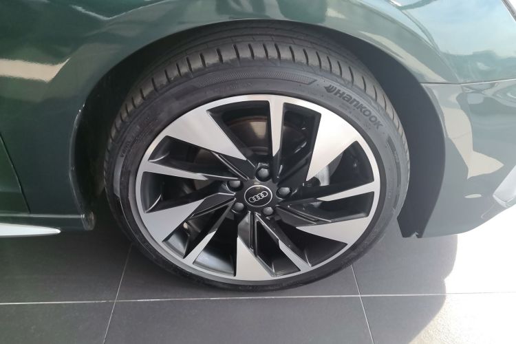 奥迪A3 2024款 A3L Limousine 35 TFSI 时尚运动型车身外观10