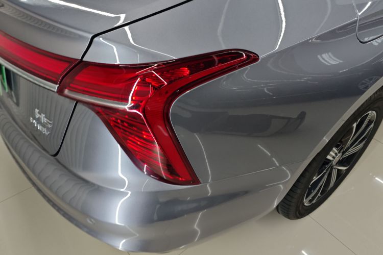 红旗H5 PHEV 2025款 170 超混版车身外观9