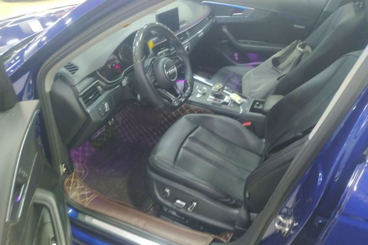 奥迪A4L 2018款 30周年年型 40 TFSI 进取型中控内饰19