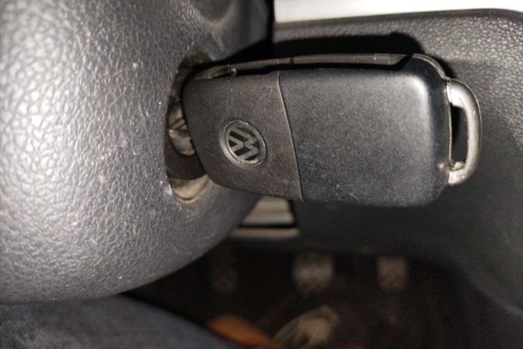 大众 朗逸 2015款 1.6L 手动风尚版中控内饰11