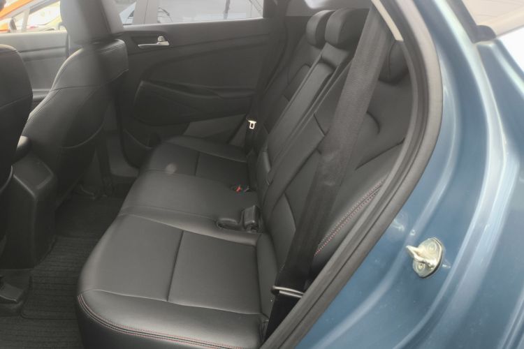 现代 途胜 2015款 1.6T 双离合两驱舒适型中控内饰7004