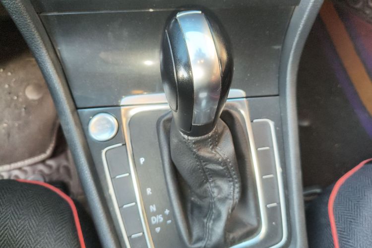 大众 高尔夫 2018款 1.6L 自动舒适型中控内饰18