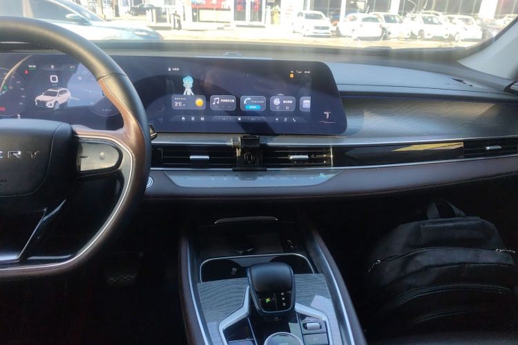 奇瑞 瑞虎8 PRO新能源 2023款 冠军版 1.5T 100km 王者版中控内饰16