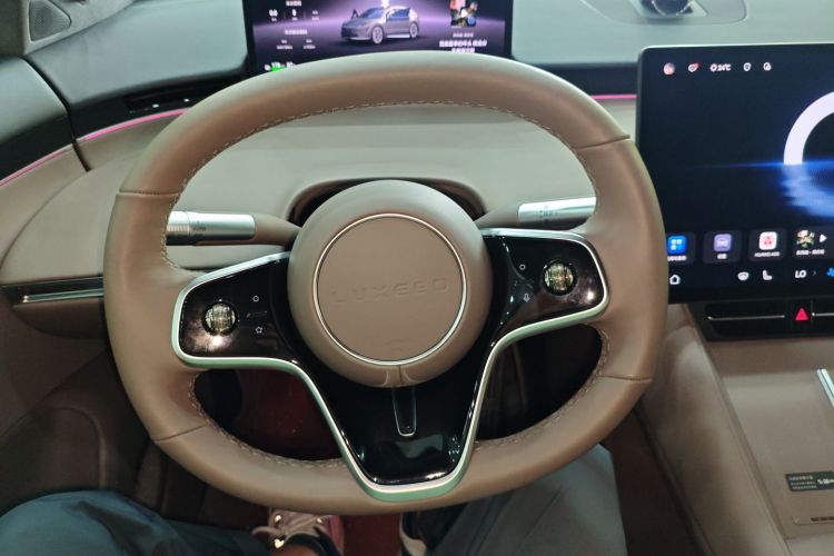 鸿蒙智行 智界R7 2025款 增程 251km Max中控内饰13