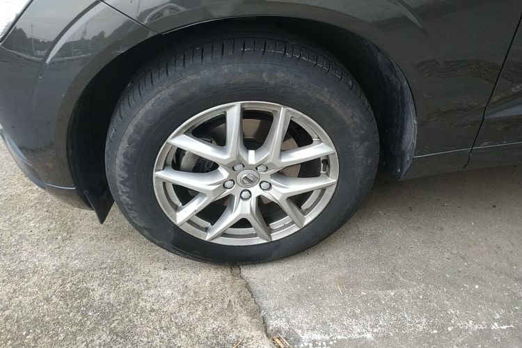 沃尔沃XC60 2019款 T5 四驱智逸版 国VI车身外观6007