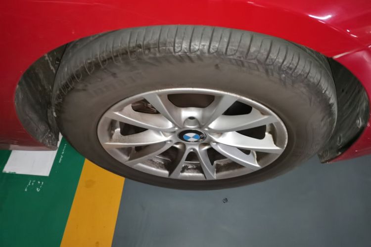 宝马3系 2013款 316i 进取型车身外观10