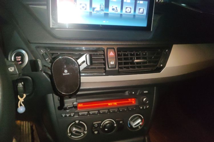 宝马X1 2013款 sDrive18i 时尚型中控内饰16