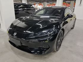 腾势Z9GT 2024款 1100四驱Ultra版