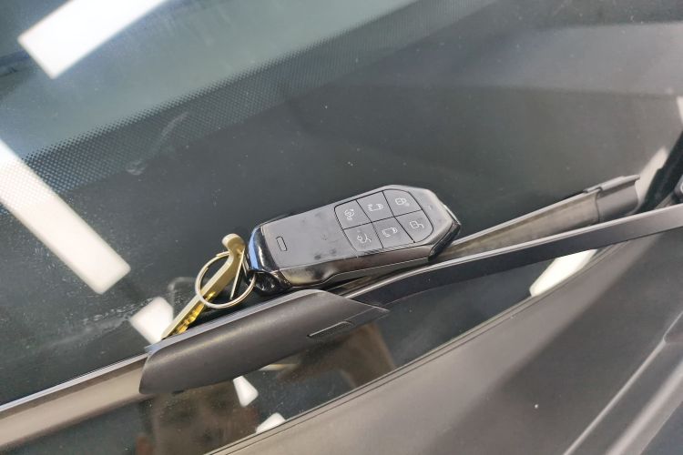 小鹏X9 2024款 702超长续航Max中控内饰7001