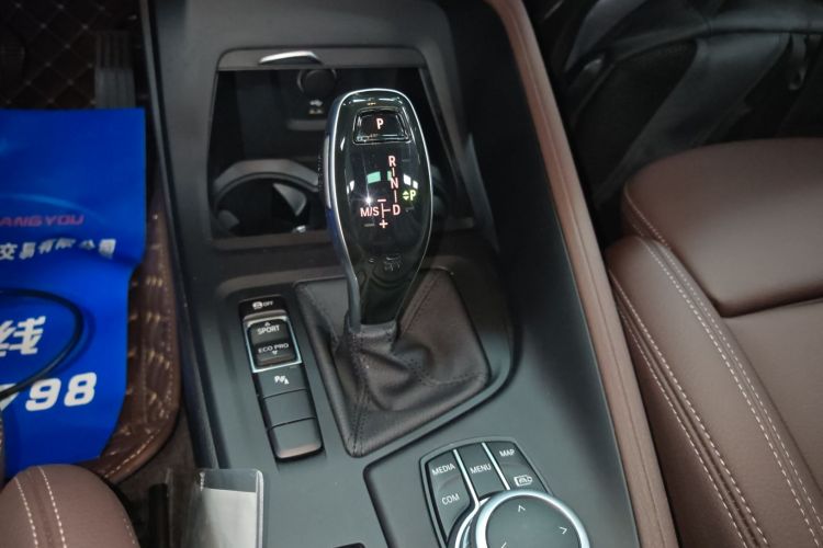 宝马X1 2021款 sDrive25Li 领先型中控内饰18