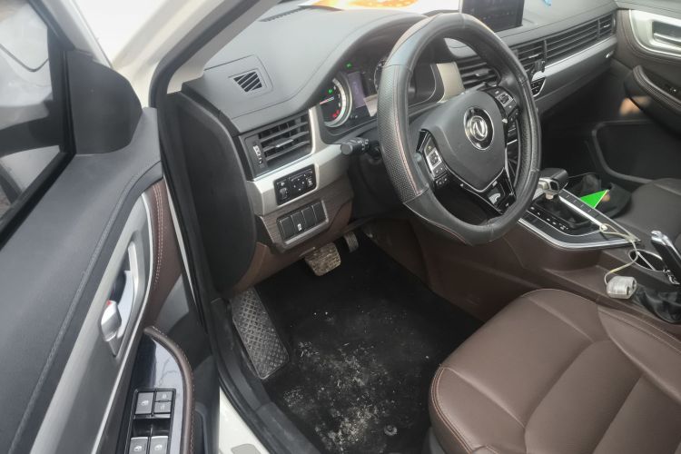 东风风行 景逸X5 2017款 1.6L CVT尊享型中控内饰20