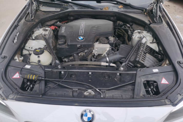 宝马5系 2014款 525Li 豪华设计套装局部细节24