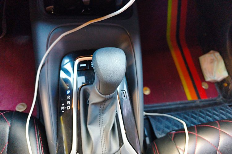 丰田 亚洲狮 2021款 2.0L 进取版中控内饰18