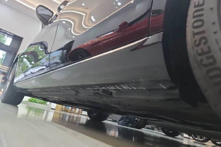 奔驰E级 2022款 E 260 L局部细节9002