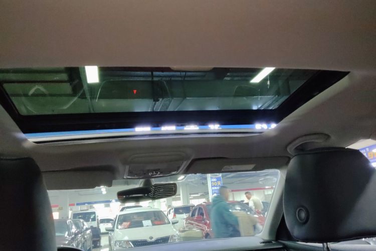 斯柯达 明锐 2018款 1.6L 自动豪华版中控内饰22